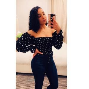 Meet your Posher, Gilda